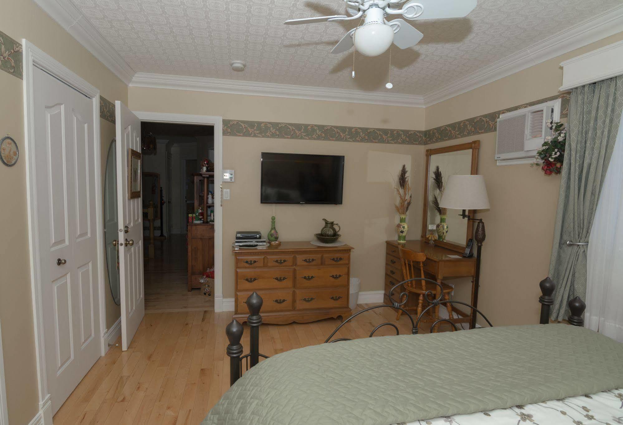Au Nidaigle Bed & Breakfast Saint-Basile Exterior photo